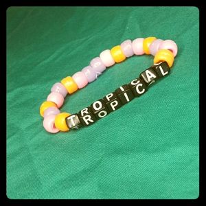 Cute little beaded bracelet(kids, teens)